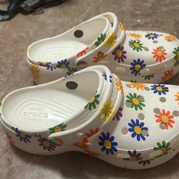 Crocs Colorful Daisy - Limited Addition - Picture 4 of 4